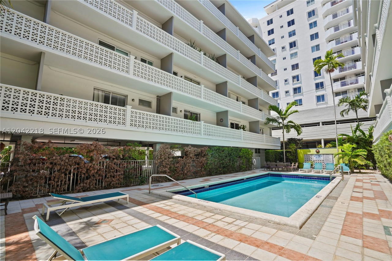 Real estate property located at 1614 West Ave #203, Miami-dade, Twin Towers Condo, Miami Beach, FL