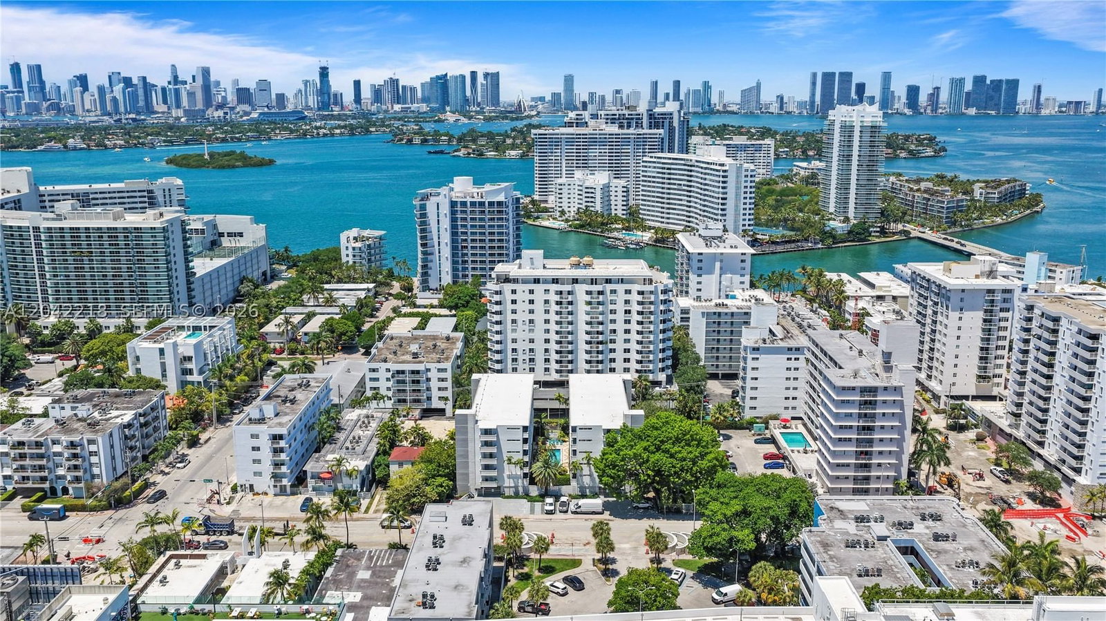 Real estate property located at 1614 West Ave #203, Miami-dade, Twin Towers Condo, Miami Beach, FL
