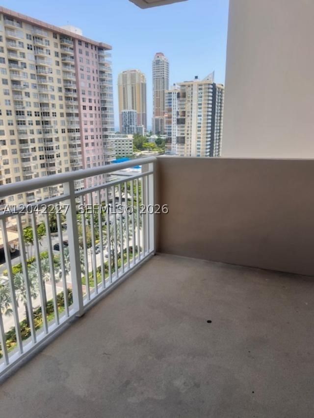 Real estate property located at 250 174th St #1211, Miami-dade, Winston Towers 100 Condo, Sunny Isles Beach, FL