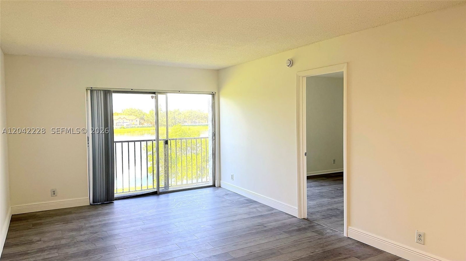 Real estate property located at 8560 Sherman Cir #302, Broward, Lakeshore At University P, Miramar, FL