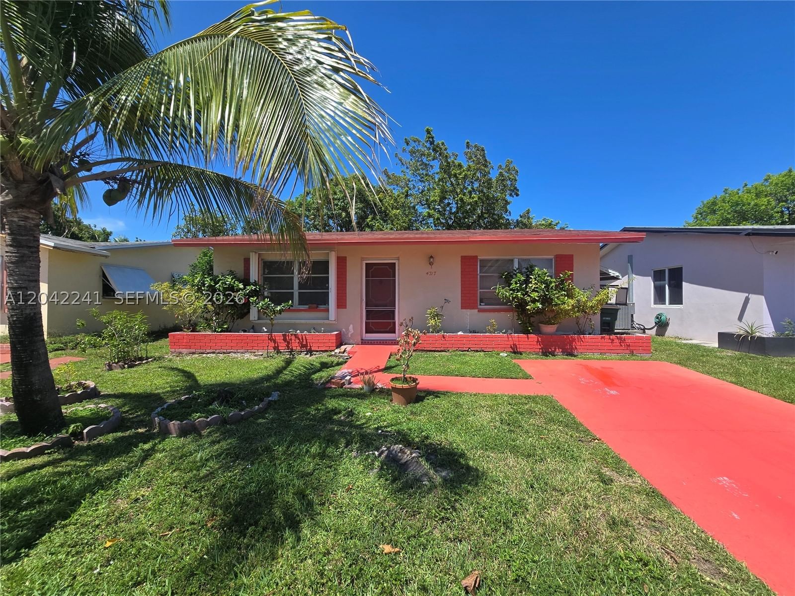 Real estate property located at 4717 50th St, Broward, Mainlands Of Tamarac Lake, Tamarac, FL
