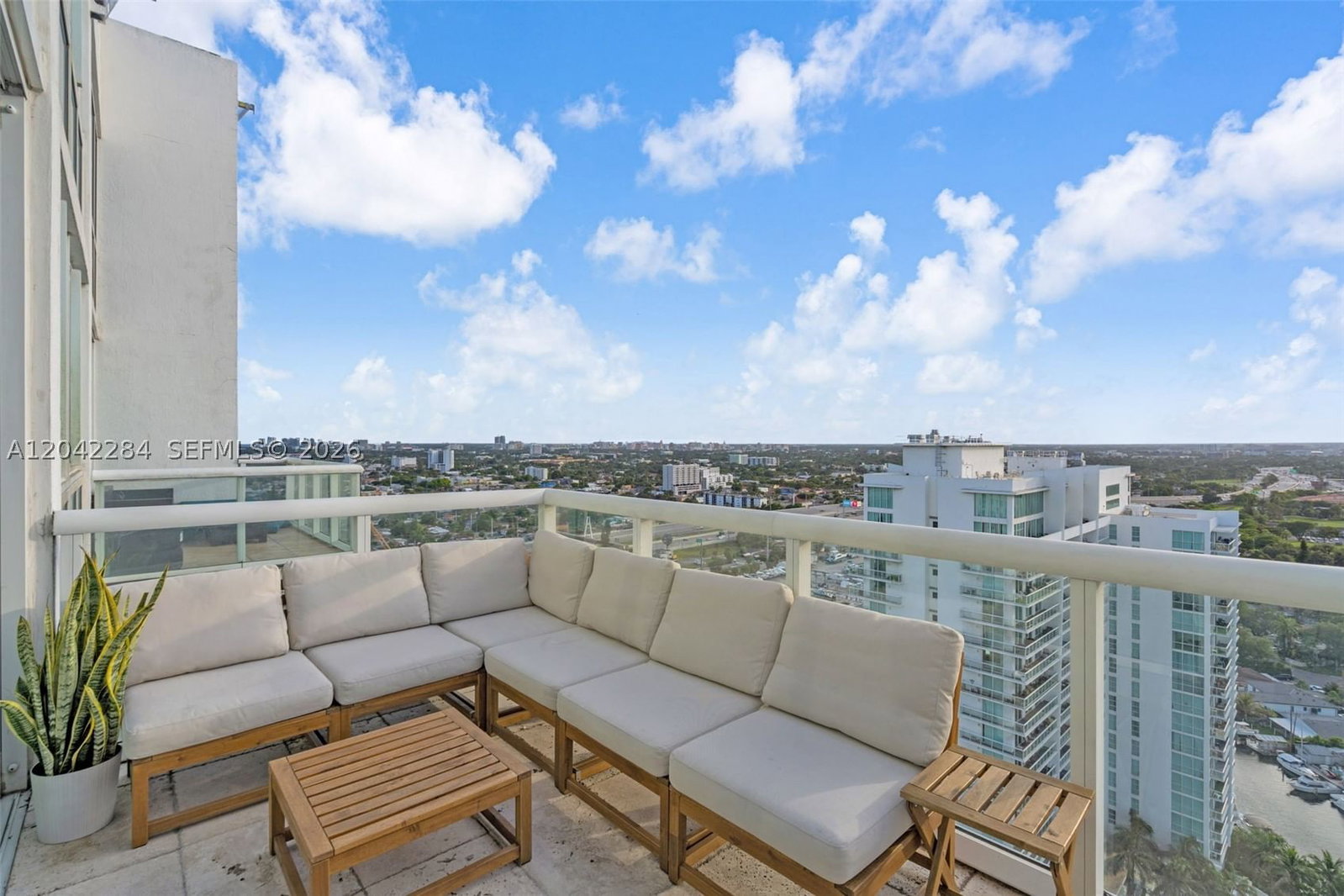 Real estate property located at 1861 S River Dr PH4, Miami-dade, Terrazas Riverpark Village, Miami, FL