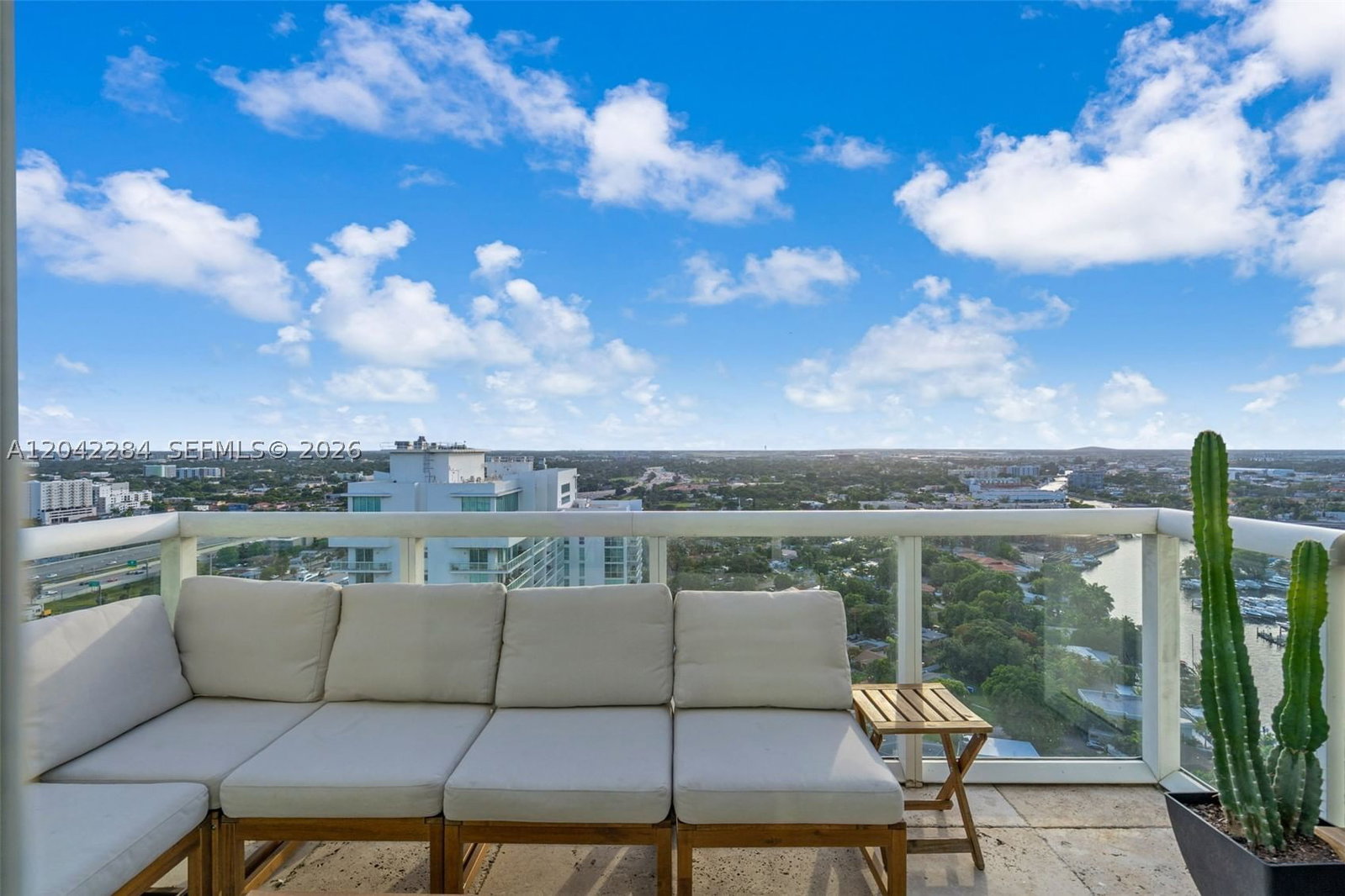 Real estate property located at 1861 S River Dr PH4, Miami-dade, Terrazas Riverpark Village, Miami, FL
