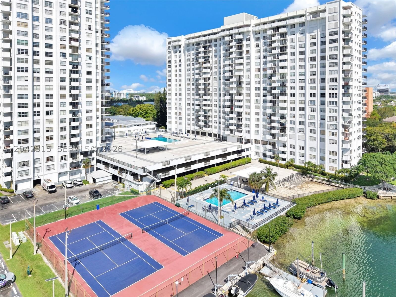 Real estate property located at 2750 183rd St #2410, Miami-dade, Commodore Plaza Condo, Aventura, FL