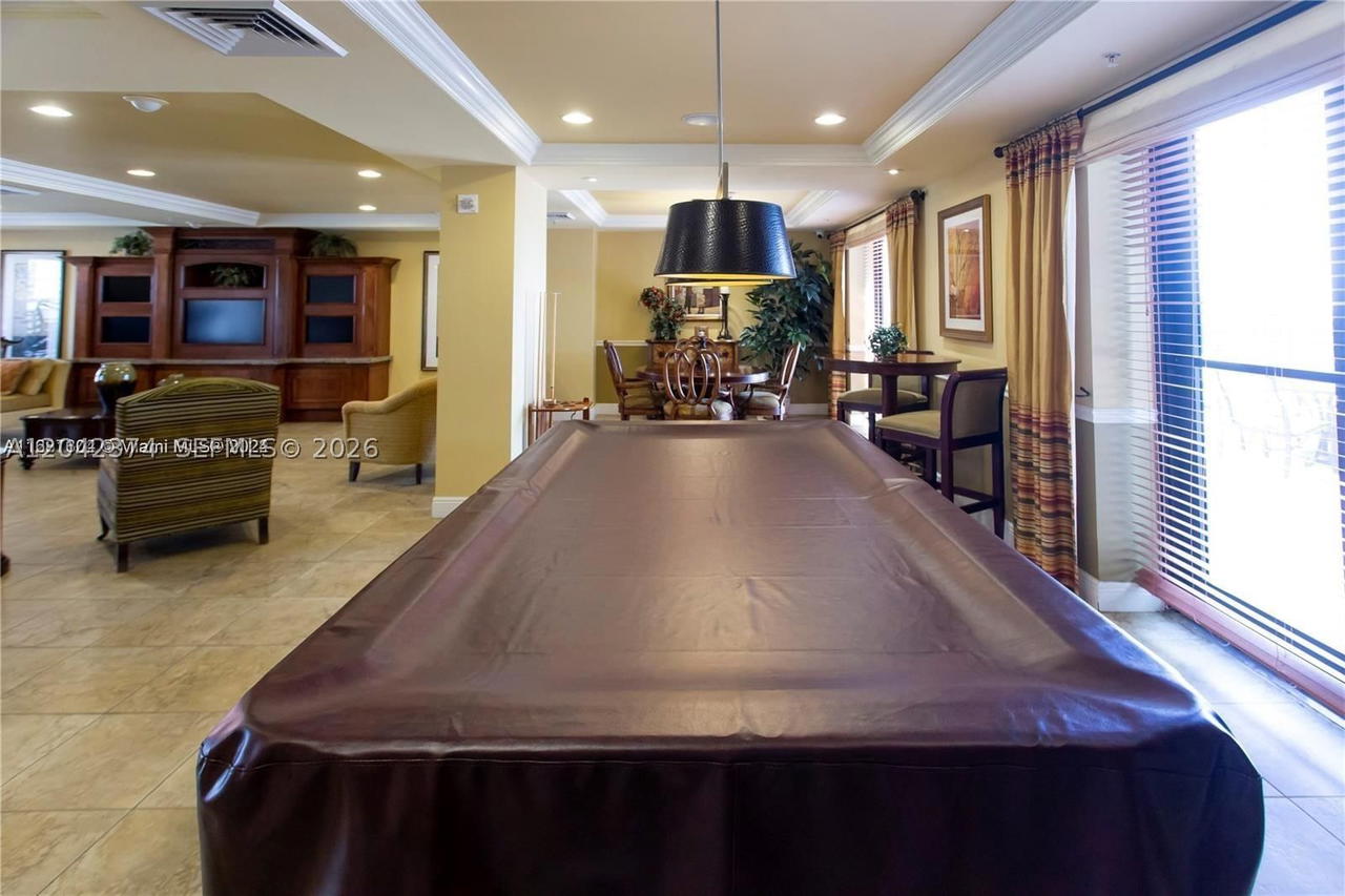 Real estate property located at 888 Douglas Rd #1405, Miami-dade, Puerta De Palmas Condo, Coral Gables, FL