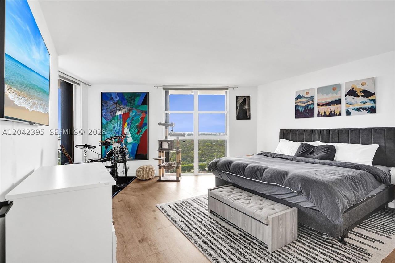 Real estate property located at 2000 Towerside Ter TS8, Miami-dade, Towers Of Quayside Condo, Miami, FL