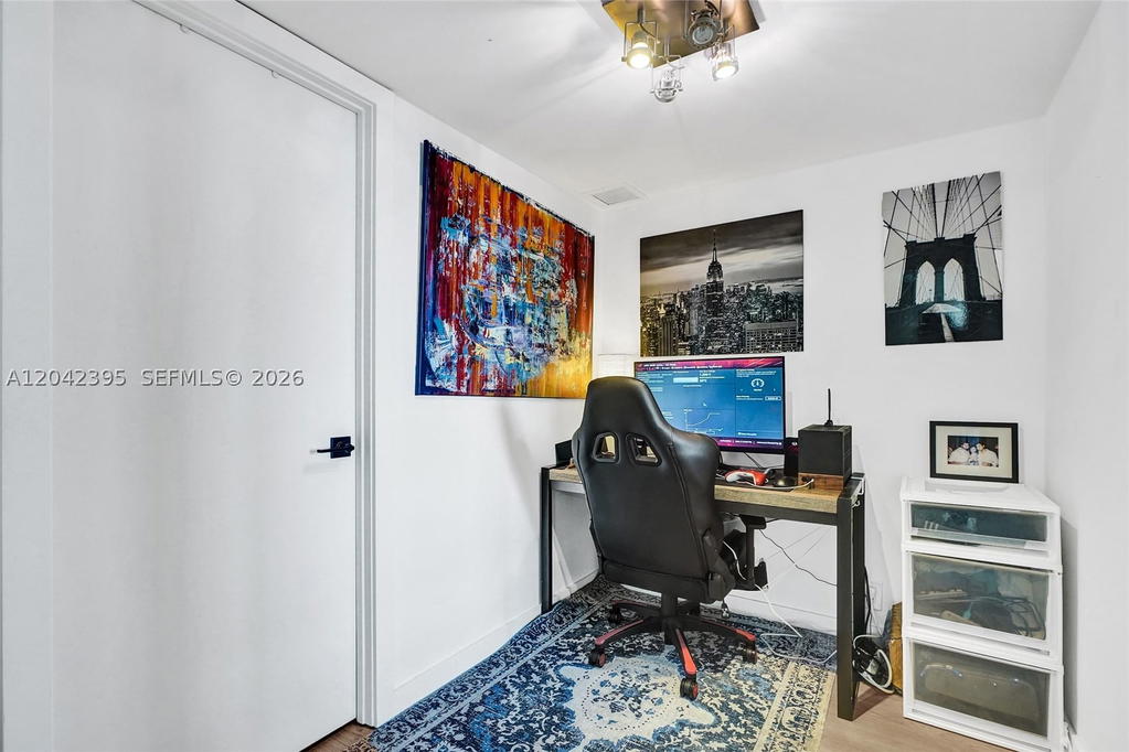 Real estate property located at 2000 Towerside Ter TS8, Miami-dade, Towers Of Quayside Condo, Miami, FL