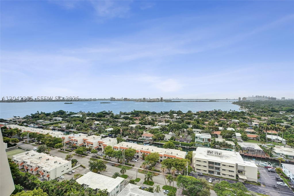 Real estate property located at 2000 Towerside Ter TS8, Miami-dade, Towers Of Quayside Condo, Miami, FL
