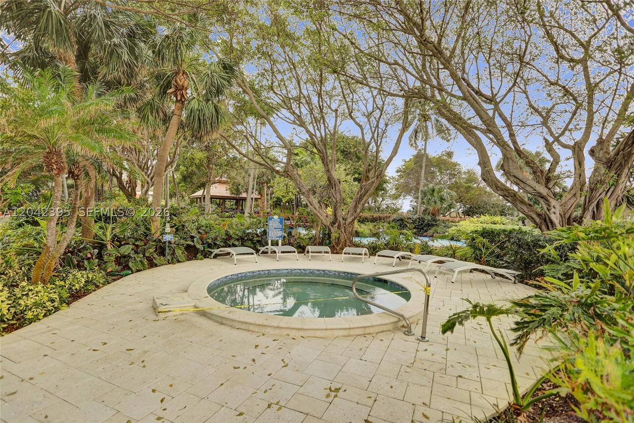 Real estate property located at 2000 Towerside Ter TS8, Miami-dade, Towers Of Quayside Condo, Miami, FL