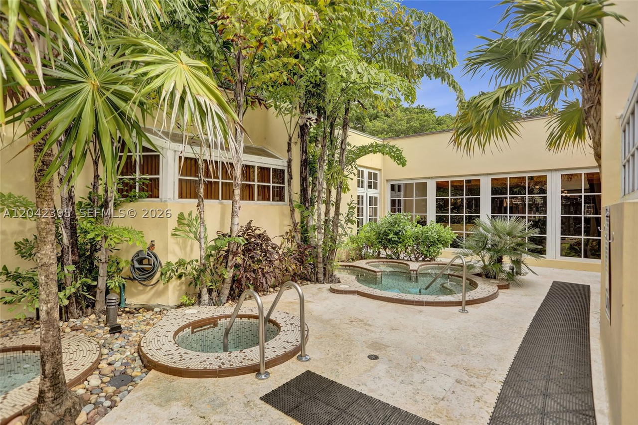 Real estate property located at 2000 Towerside Ter TS8, Miami-dade, Towers Of Quayside Condo, Miami, FL