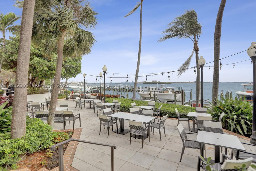 Real estate property located at 2000 Towerside Ter TS8, Miami-dade, Towers Of Quayside Condo, Miami, FL