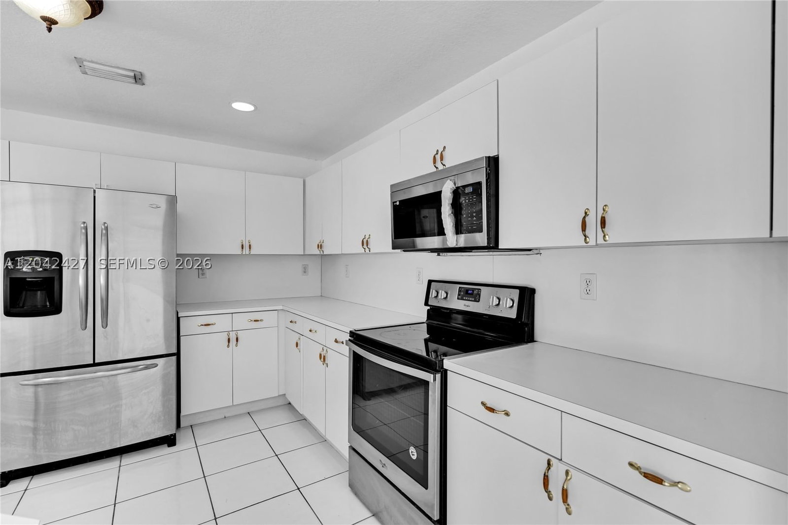 Real estate property located at 15251 89th Ave, Miami-dade, West Lakes Gardens 1st Ad, Miami Lakes, FL