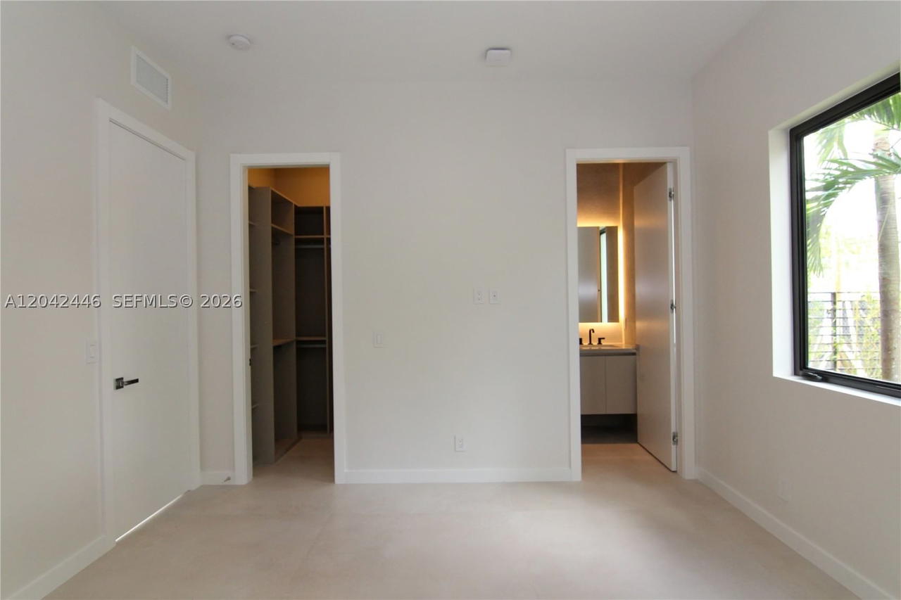 Real estate property located at 3540 Oak Ave, Miami-dade, Frow Homestead, Miami, FL