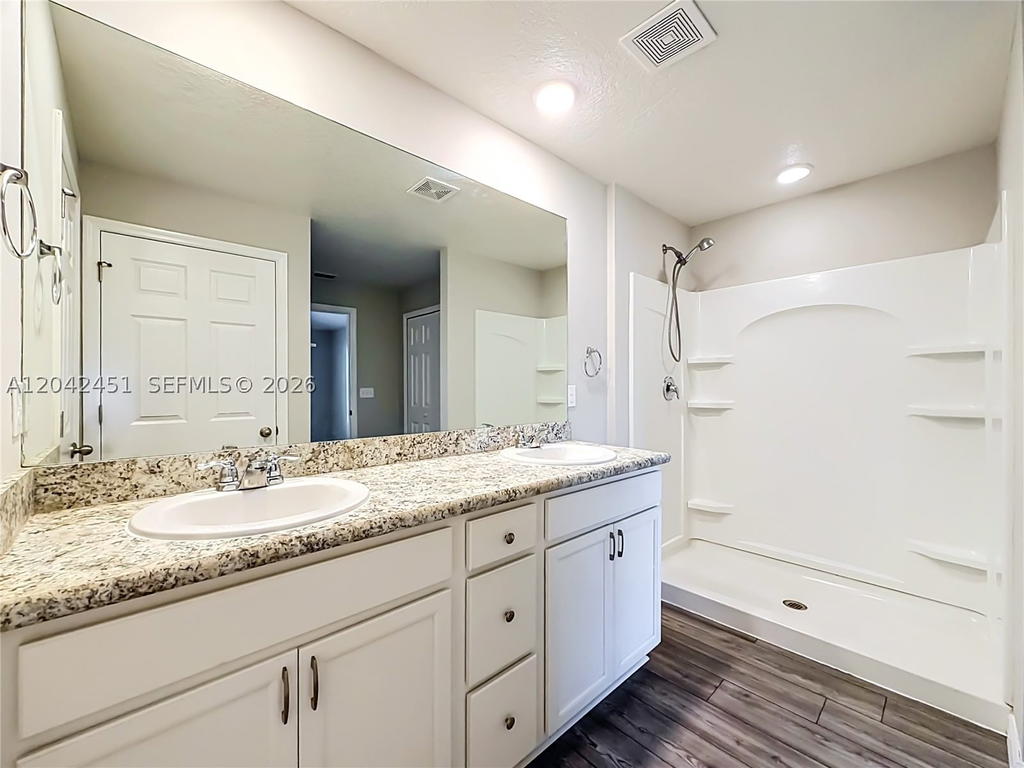 Real estate property located at 666 Jeanne Ave, St Lucie, Port St Lucie Section 33, Port St Lucie, FL