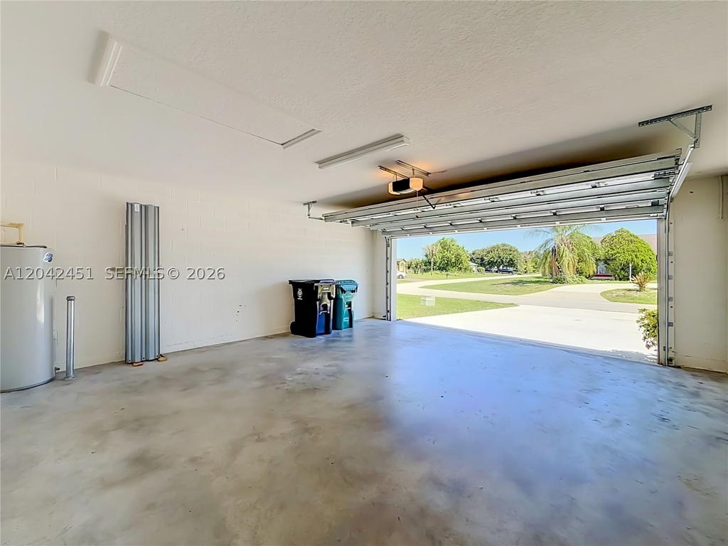 Real estate property located at 666 Jeanne Ave, St Lucie, Port St Lucie Section 33, Port St Lucie, FL