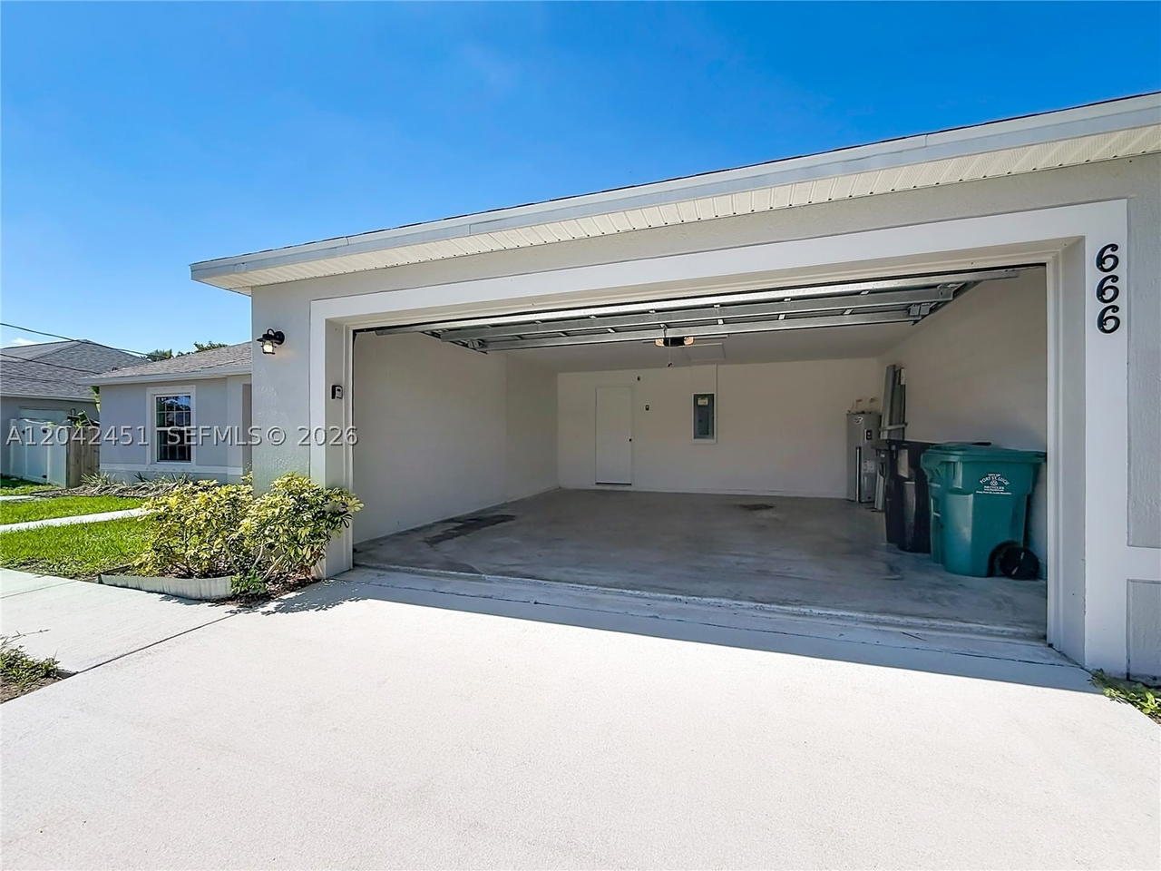 Real estate property located at 666 Jeanne Ave, St Lucie, Port St Lucie Section 33, Port St Lucie, FL