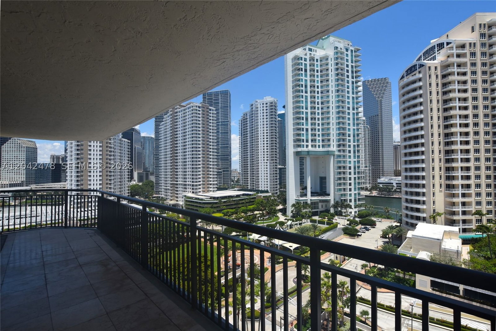 Real estate property located at 540 Brickell Key Dr #1513, Miami-dade, Brickell Key Ii, Miami, FL
