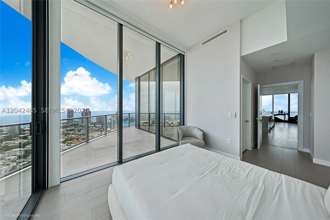Real estate property located at 500 Alton Rd #4401, Miami-dade, Five Park Condo, Miami Beach, FL