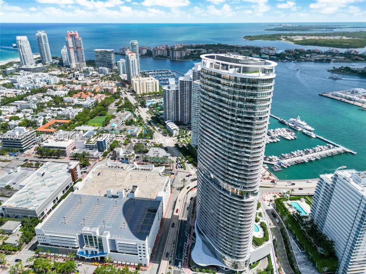 Real estate property located at 500 Alton Rd #4401, Miami-dade, Five Park Condo, Miami Beach, FL