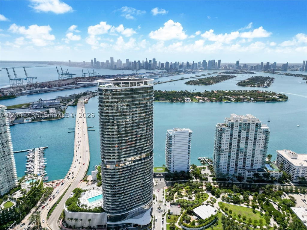 Real estate property located at 500 Alton Rd #4401, Miami-dade, Five Park Condo, Miami Beach, FL