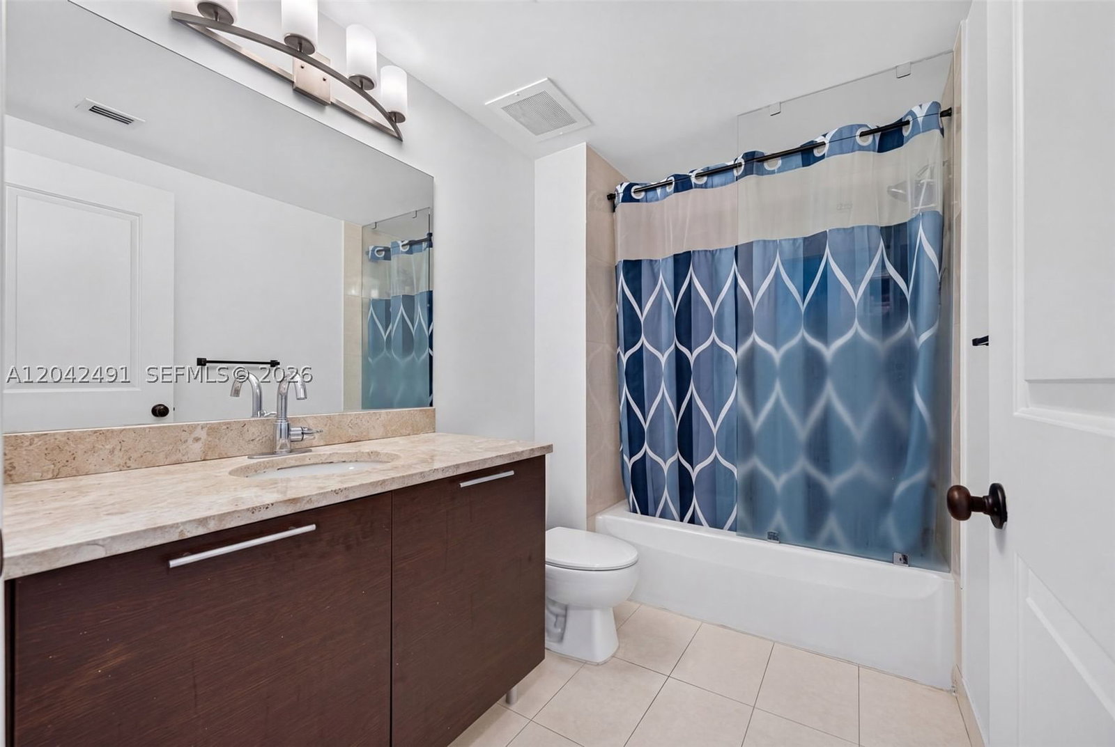 Real estate property located at 480 30th St #1807, Miami-dade, Platinum Condo, Miami, FL
