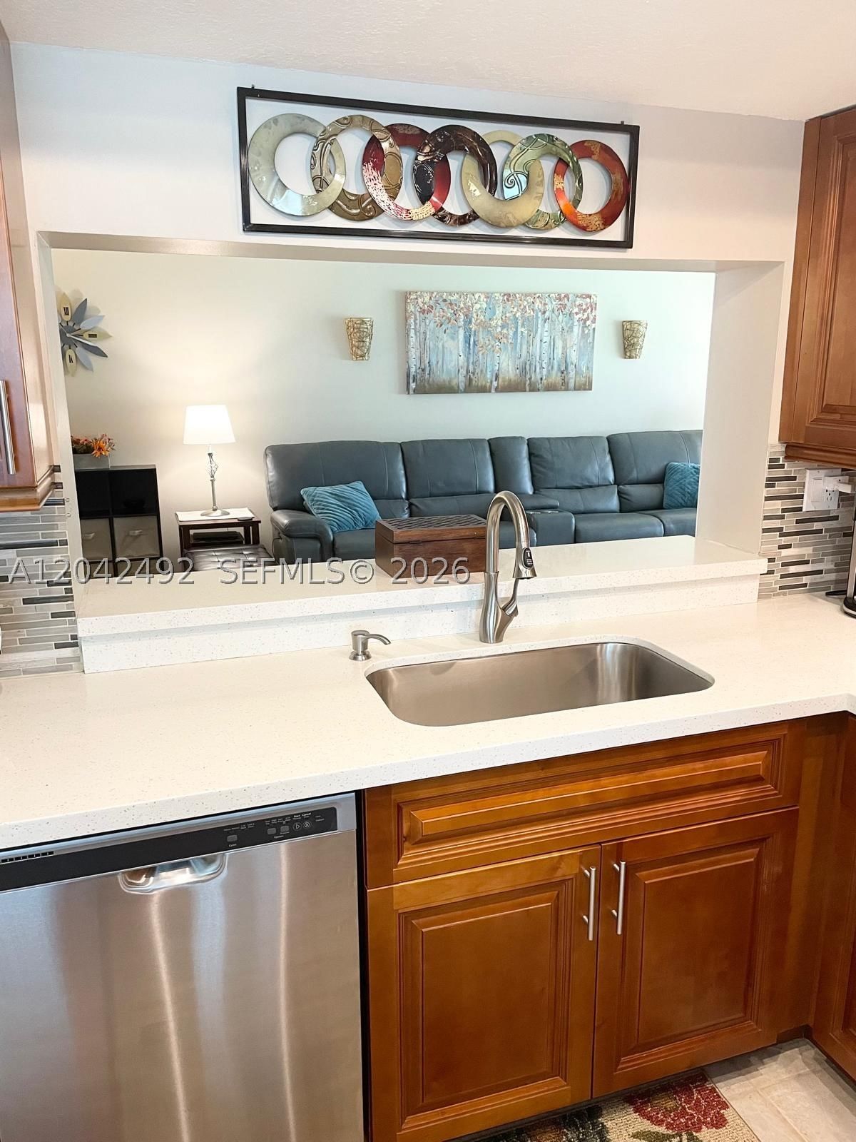 Real estate property located at 9520 Seagrape Dr #106, Broward, Condo 7 Of Sabal Palm Con, Davie, FL