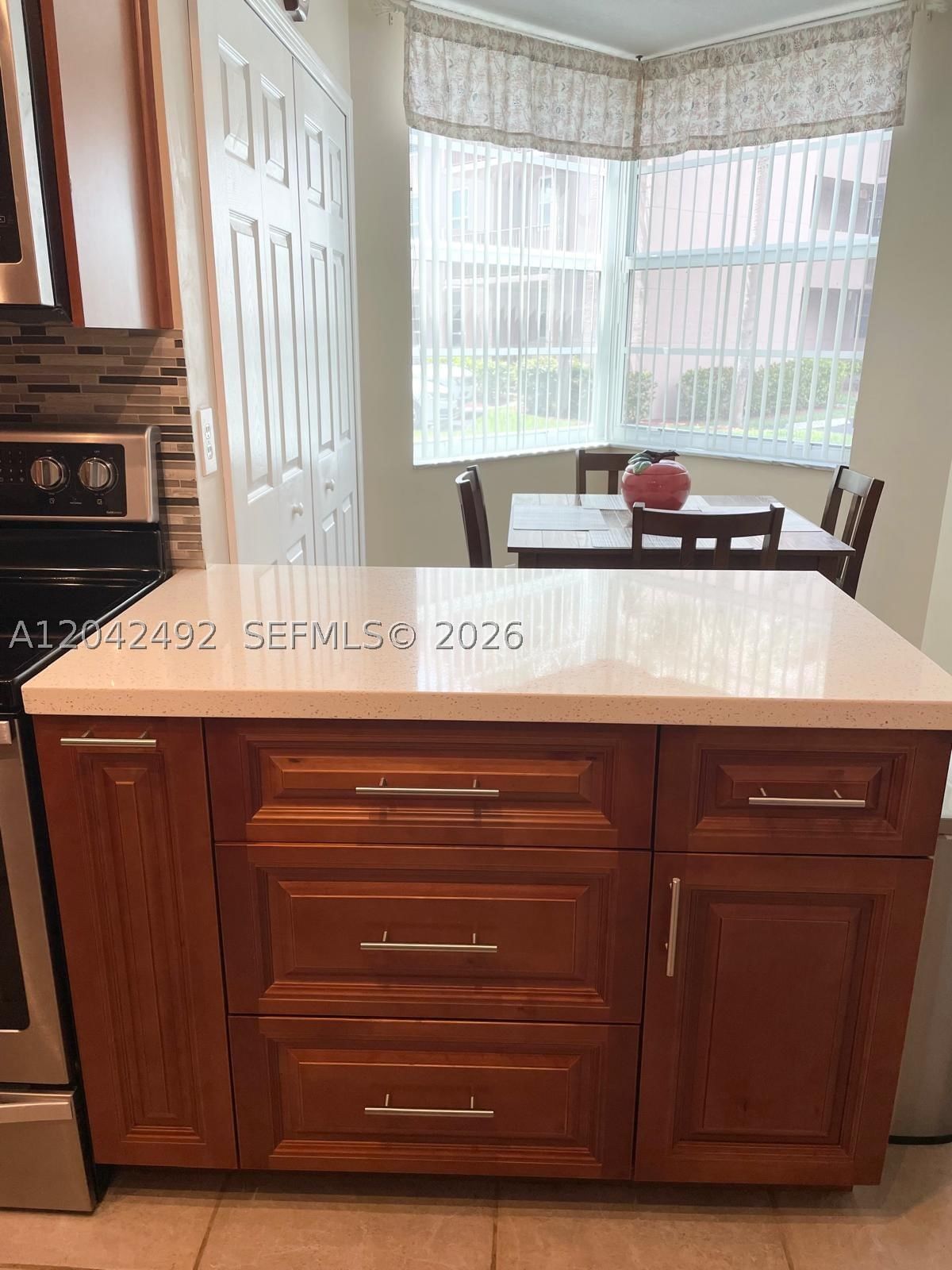 Real estate property located at 9520 Seagrape Dr #106, Broward, Condo 7 Of Sabal Palm Con, Davie, FL