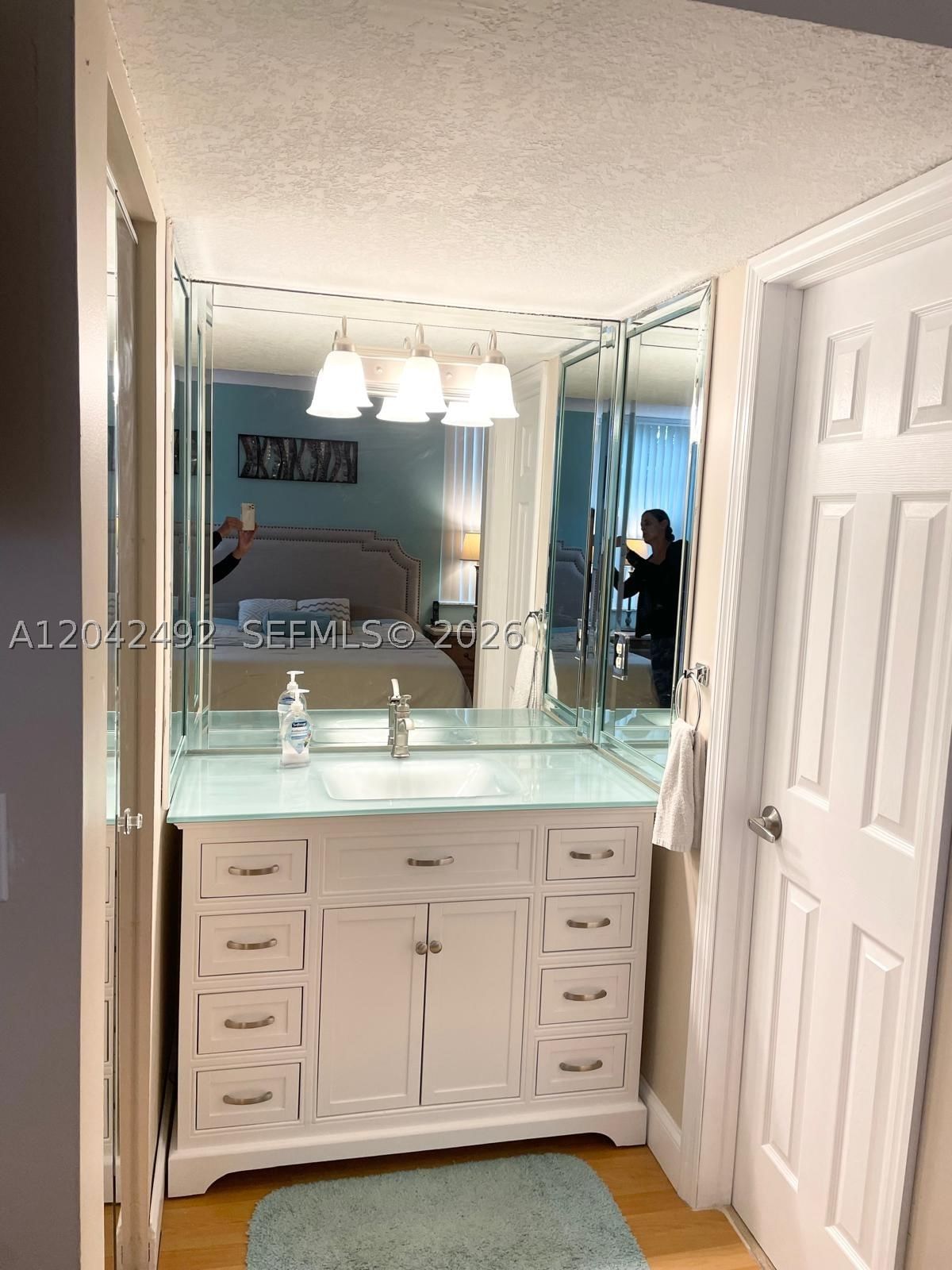 Real estate property located at 9520 Seagrape Dr #106, Broward, Condo 7 Of Sabal Palm Con, Davie, FL