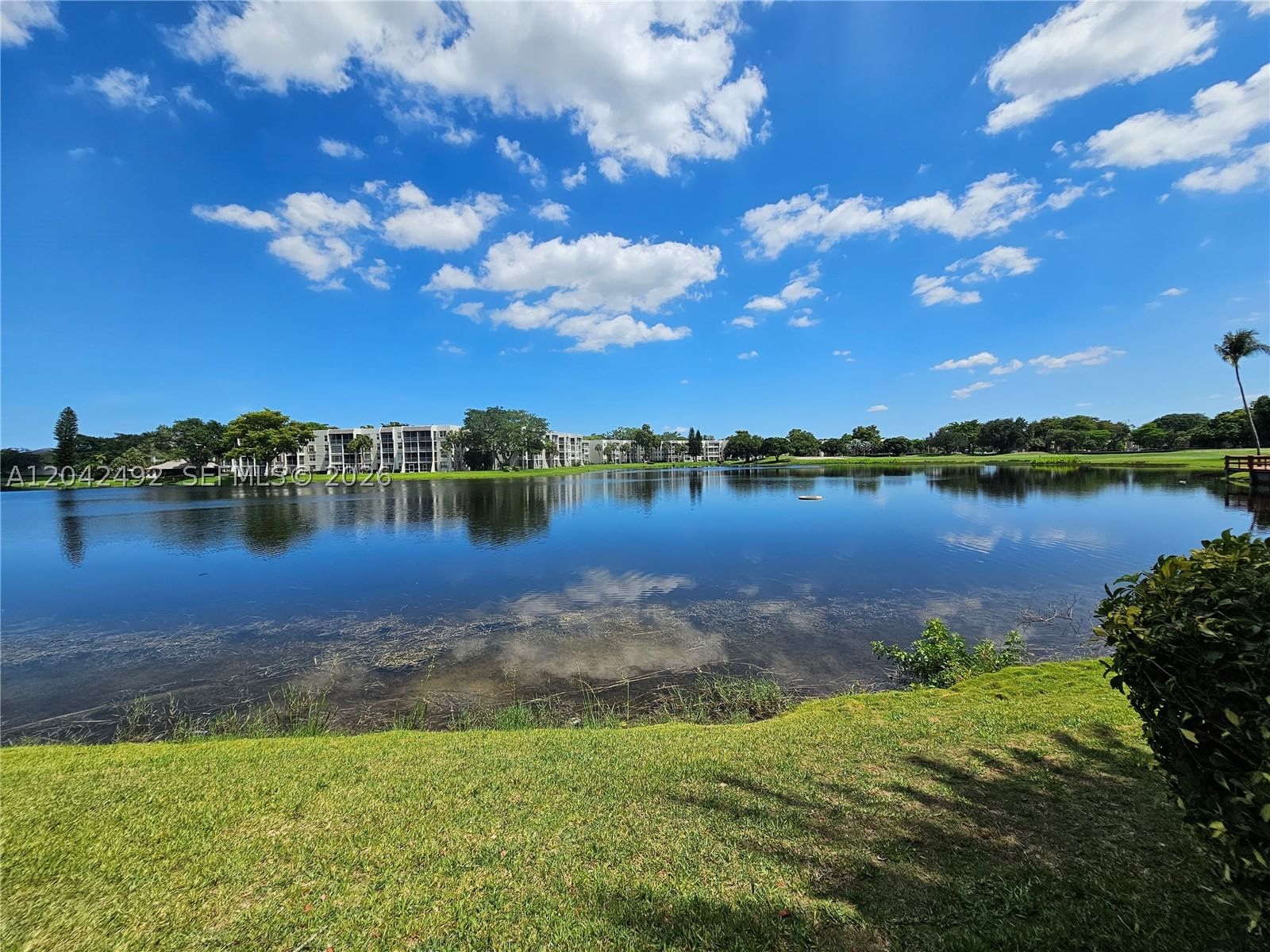 Real estate property located at 9520 Seagrape Dr #106, Broward, Condo 7 Of Sabal Palm Con, Davie, FL
