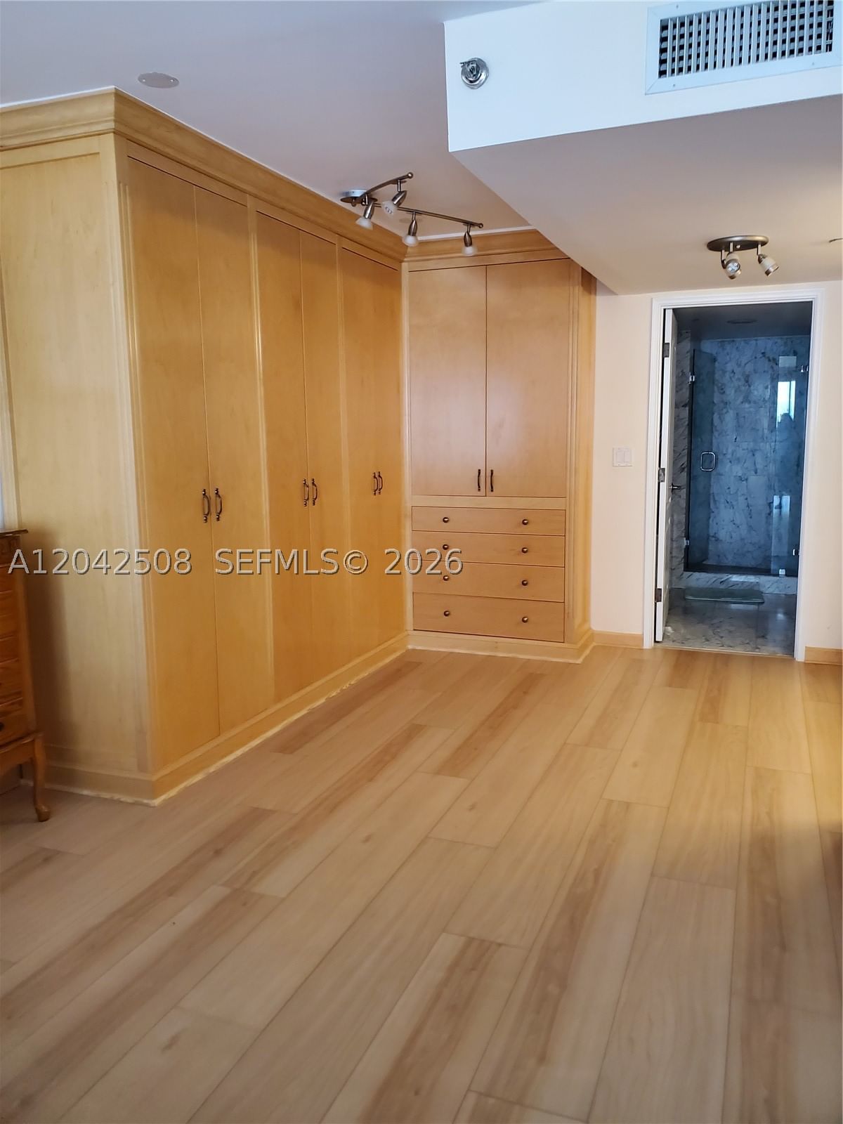 Real estate property located at 5757 Collins Ave #1604, Miami-dade, Lexcellence Condo, Miami Beach, FL
