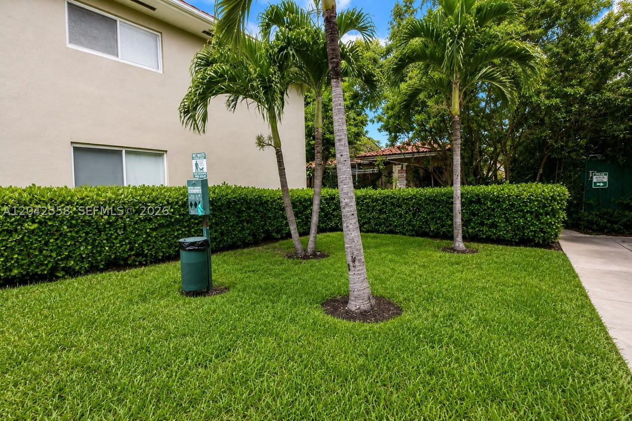 Real estate property located at 35 Edgewater Dr #107, Miami-dade, Edgewater Of Coral Gables, Coral Gables, FL