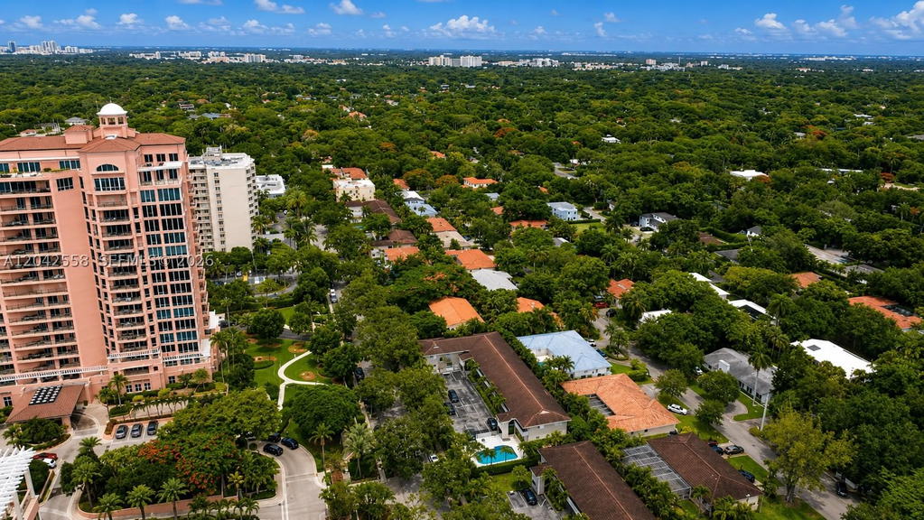 Real estate property located at 35 Edgewater Dr #107, Miami-dade, Edgewater Of Coral Gables, Coral Gables, FL