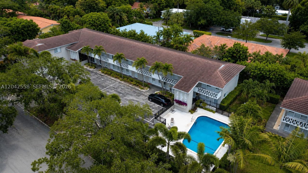 Real estate property located at 35 Edgewater Dr #107, Miami-dade, Edgewater Of Coral Gables, Coral Gables, FL