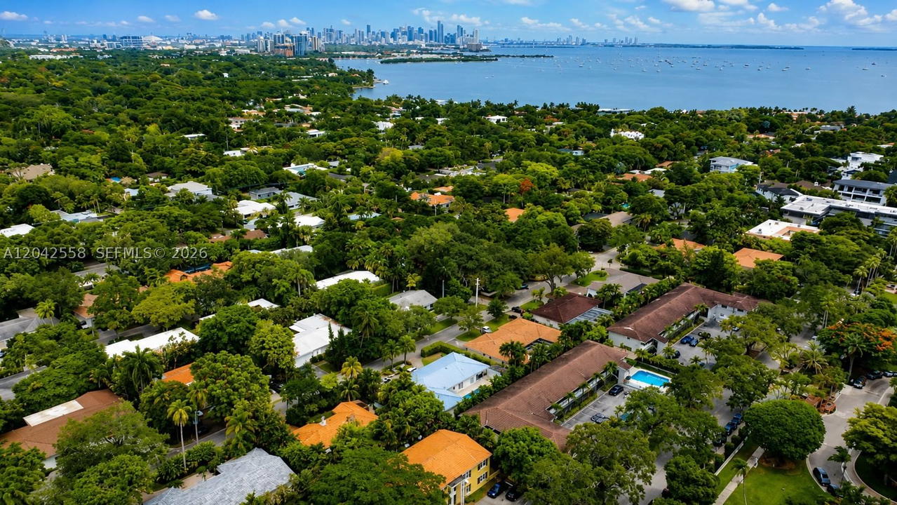 Real estate property located at 35 Edgewater Dr #107, Miami-dade, Edgewater Of Coral Gables, Coral Gables, FL