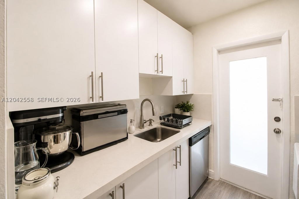 Real estate property located at 35 Edgewater Dr #107, Miami-dade, Edgewater Of Coral Gables, Coral Gables, FL