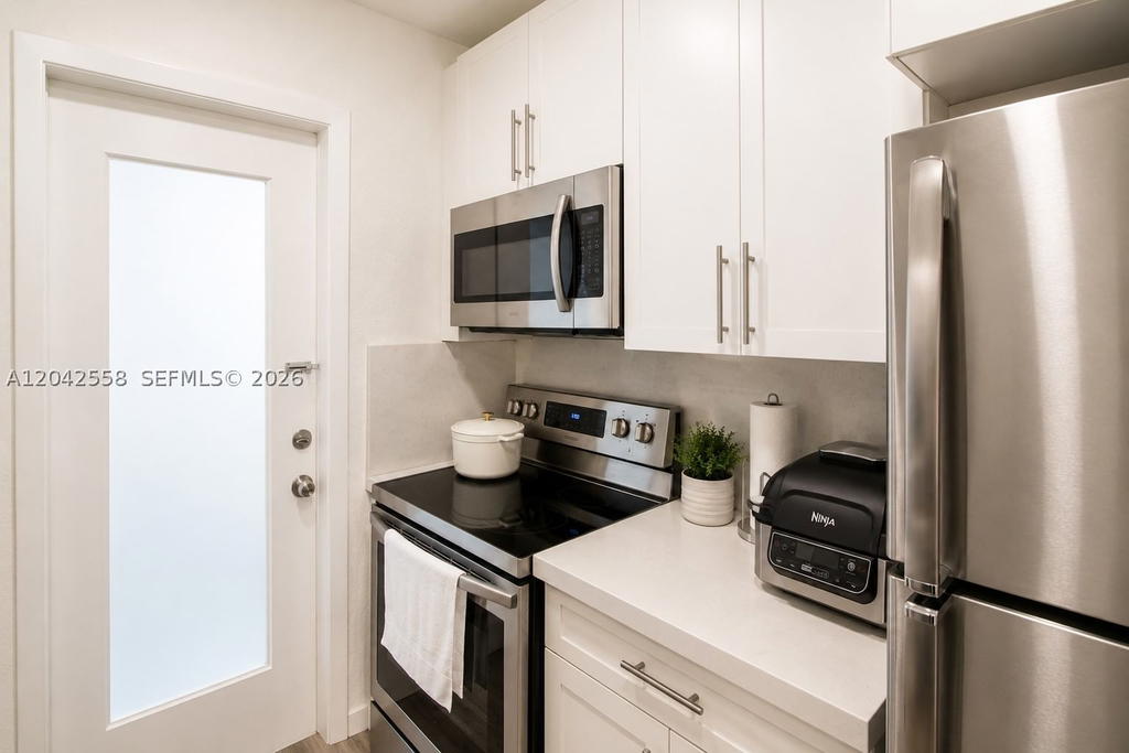 Real estate property located at 35 Edgewater Dr #107, Miami-dade, Edgewater Of Coral Gables, Coral Gables, FL