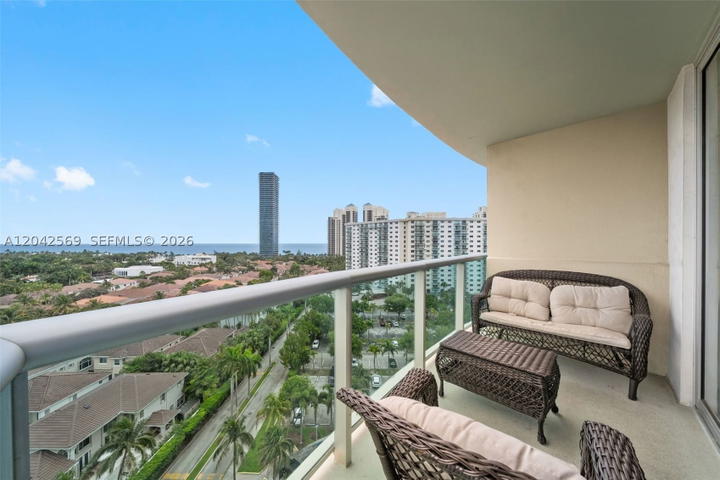 Real estate property located at 19380 Collins Ave #1224, Miami-dade, Oceanview Building B Cond, Sunny Isles Beach, FL