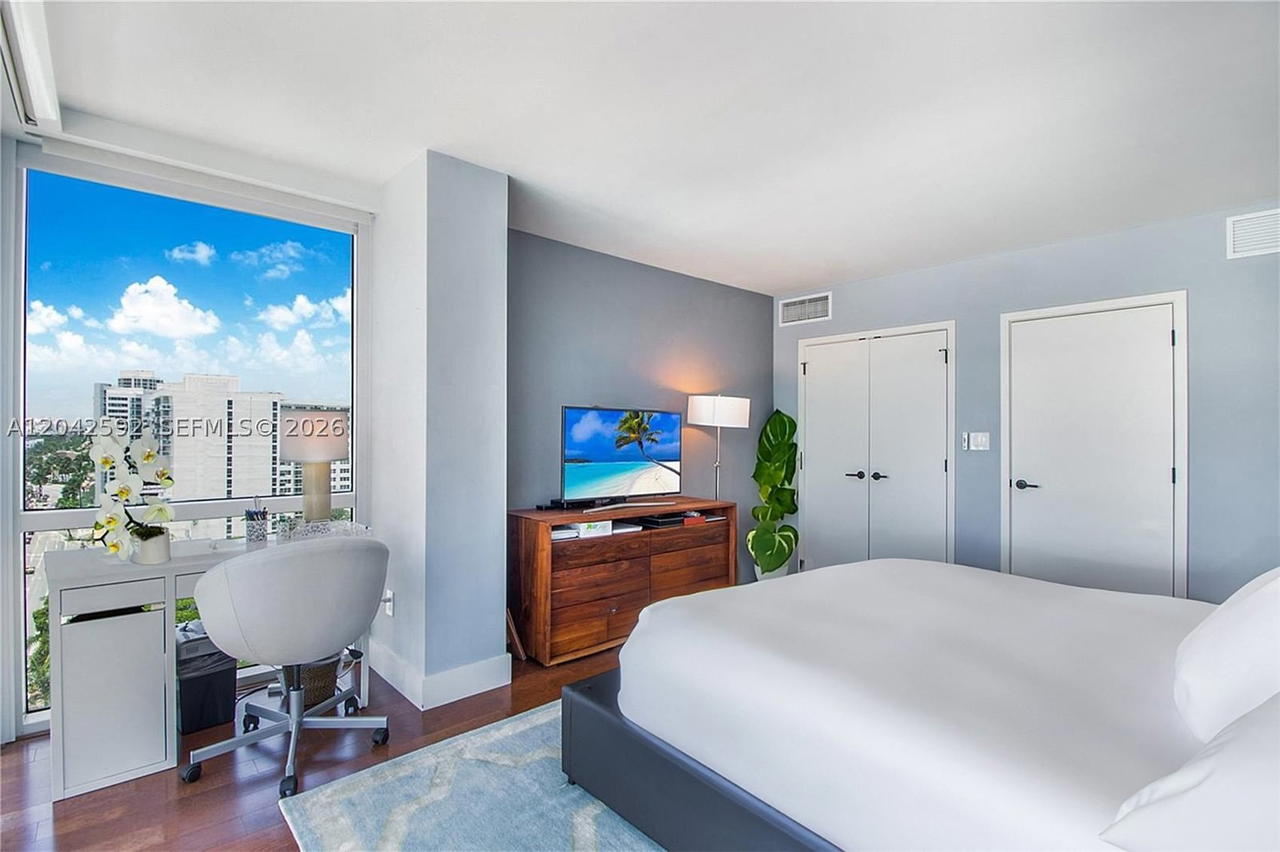 Real estate property located at 6801 Collins Ave #1101, Miami-dade, Central Carillon Beach Co, Miami Beach, FL