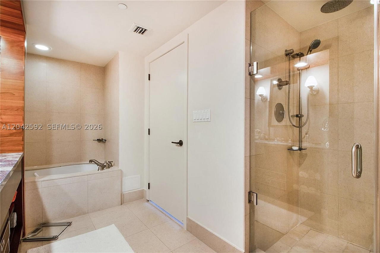 Real estate property located at 6801 Collins Ave #1101, Miami-dade, Central Carillon Beach Co, Miami Beach, FL
