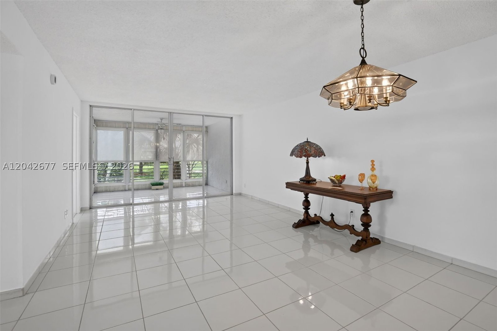 Real estate property located at 1931 Sabal Palm Dr #203, Broward, Condo 4 Of Sabal Palm Con, Davie, FL