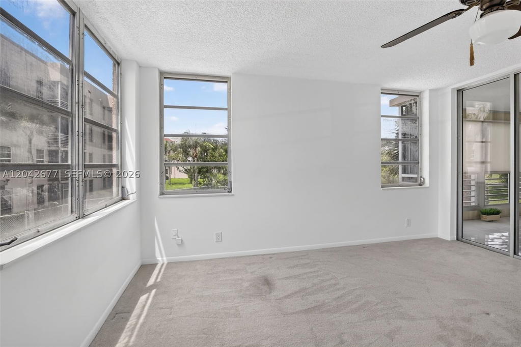 Real estate property located at 1931 Sabal Palm Dr #203, Broward, Condo 4 Of Sabal Palm Con, Davie, FL