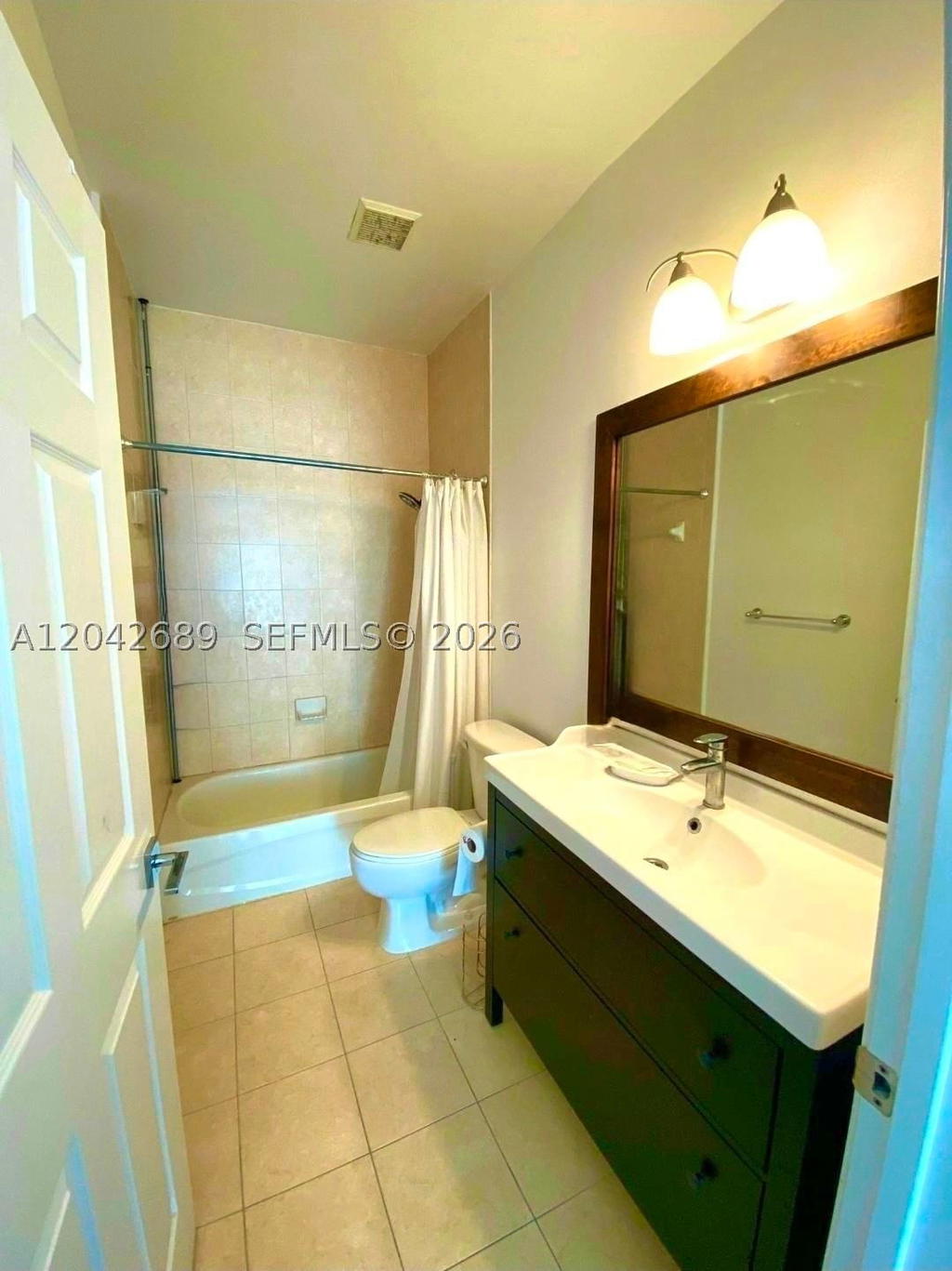 Real estate property located at 2732 26 St #2732, Miami-dade, Gateway To The Grove Cond, Miami, FL