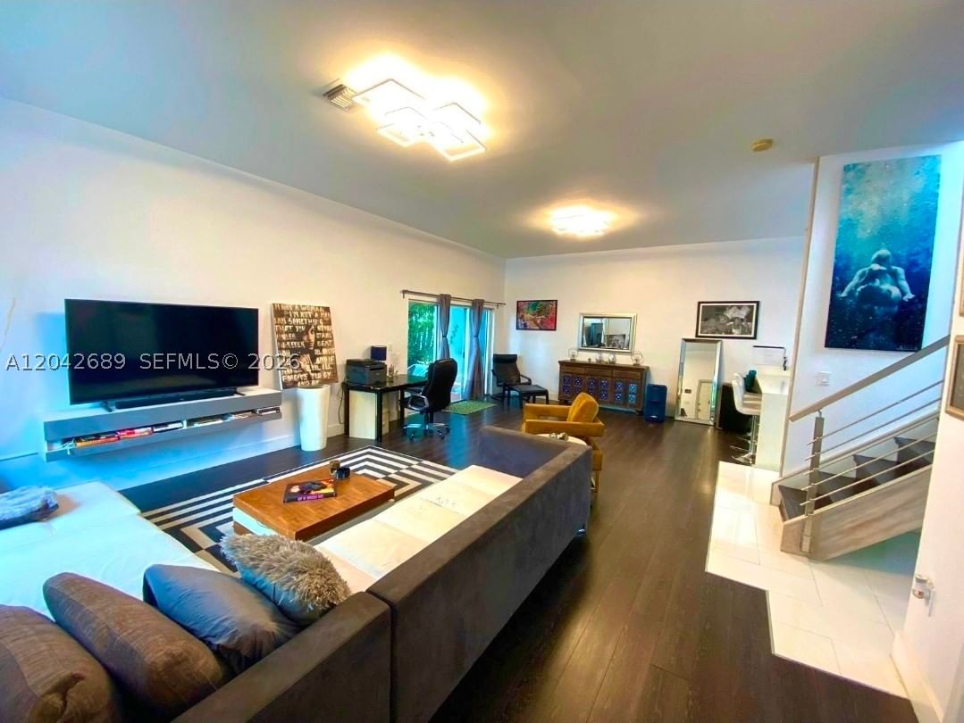 Real estate property located at 2732 26 St #2732, Miami-dade, Gateway To The Grove Cond, Miami, FL