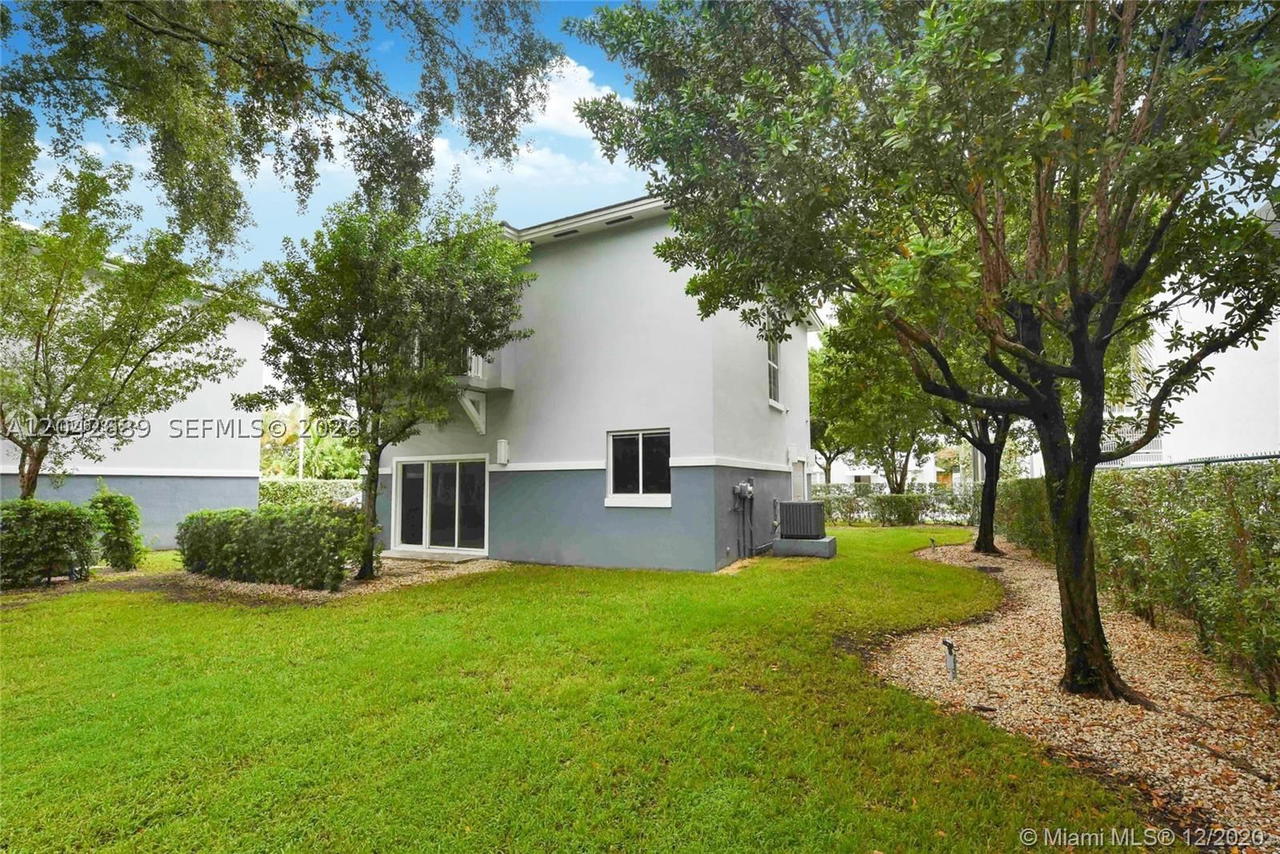 Real estate property located at 2732 26 St #2732, Miami-dade, Gateway To The Grove Cond, Miami, FL