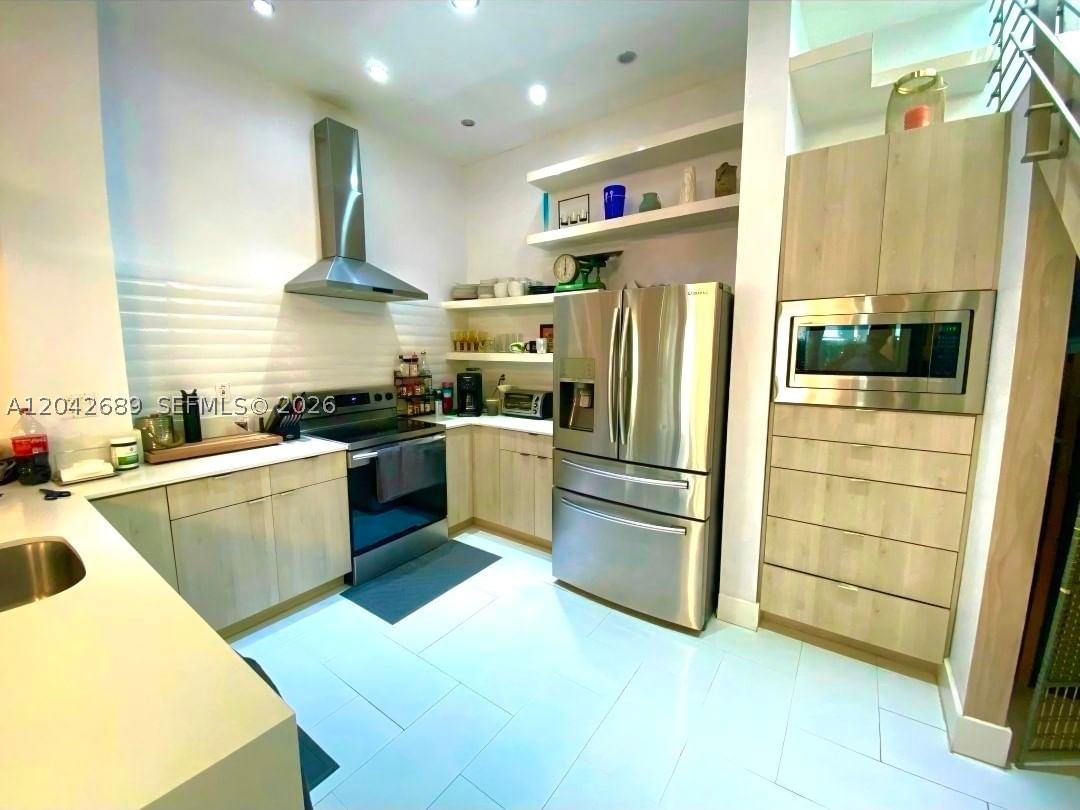 Real estate property located at 2732 26 St #2732, Miami-dade, Gateway To The Grove Cond, Miami, FL