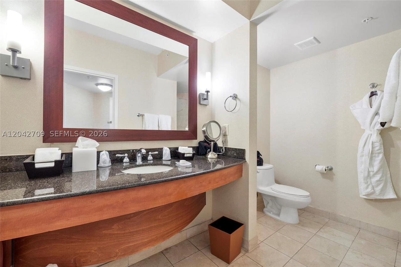 Real estate property located at 18001 Collins Ave #1702, Miami-dade, Trump International Sones, Sunny Isles Beach, FL