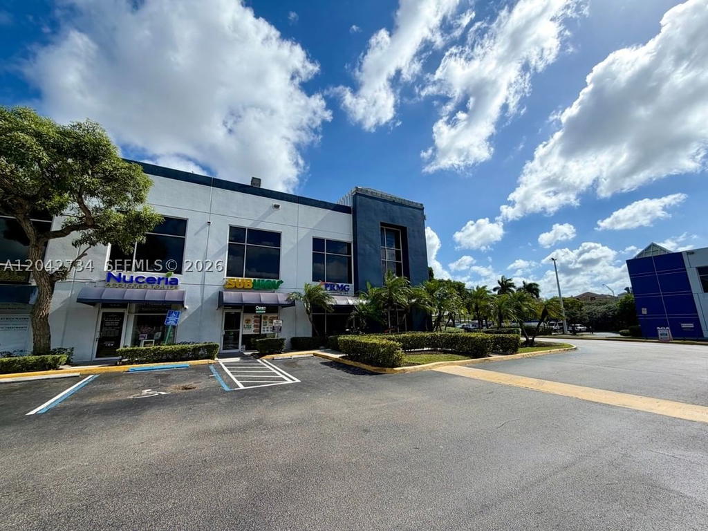 Real estate property located at 7500 25th St #107, Miami-dade, Miami, FL