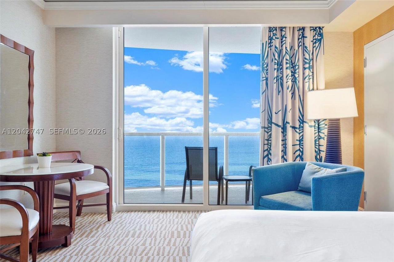 Real estate property located at , Miami-dade, Trump International Sones, Sunny Isles Beach, FL