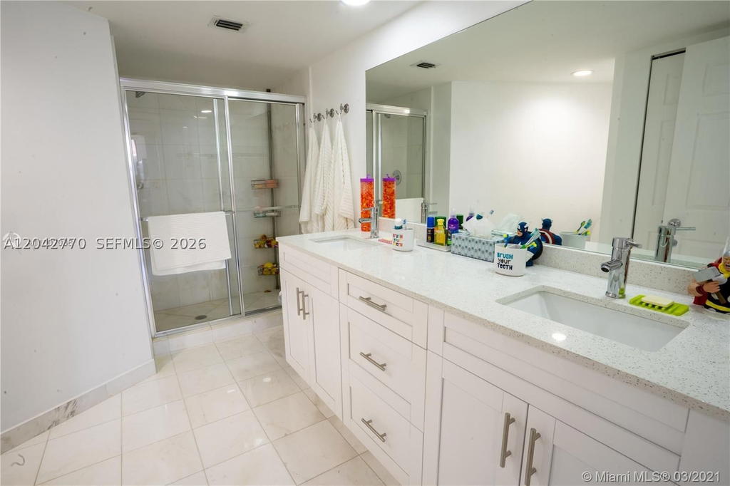 Real estate property located at , Miami-dade, Mystic Pointe Tower 500 C, Aventura, FL
