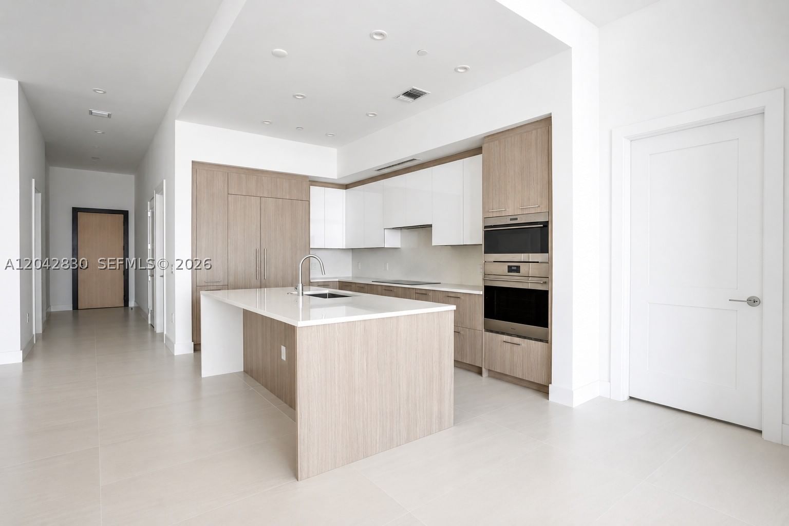 Real estate property located at 153 Seabreeze Blvd #401, Broward, Selene Condo, Fort Lauderdale, FL